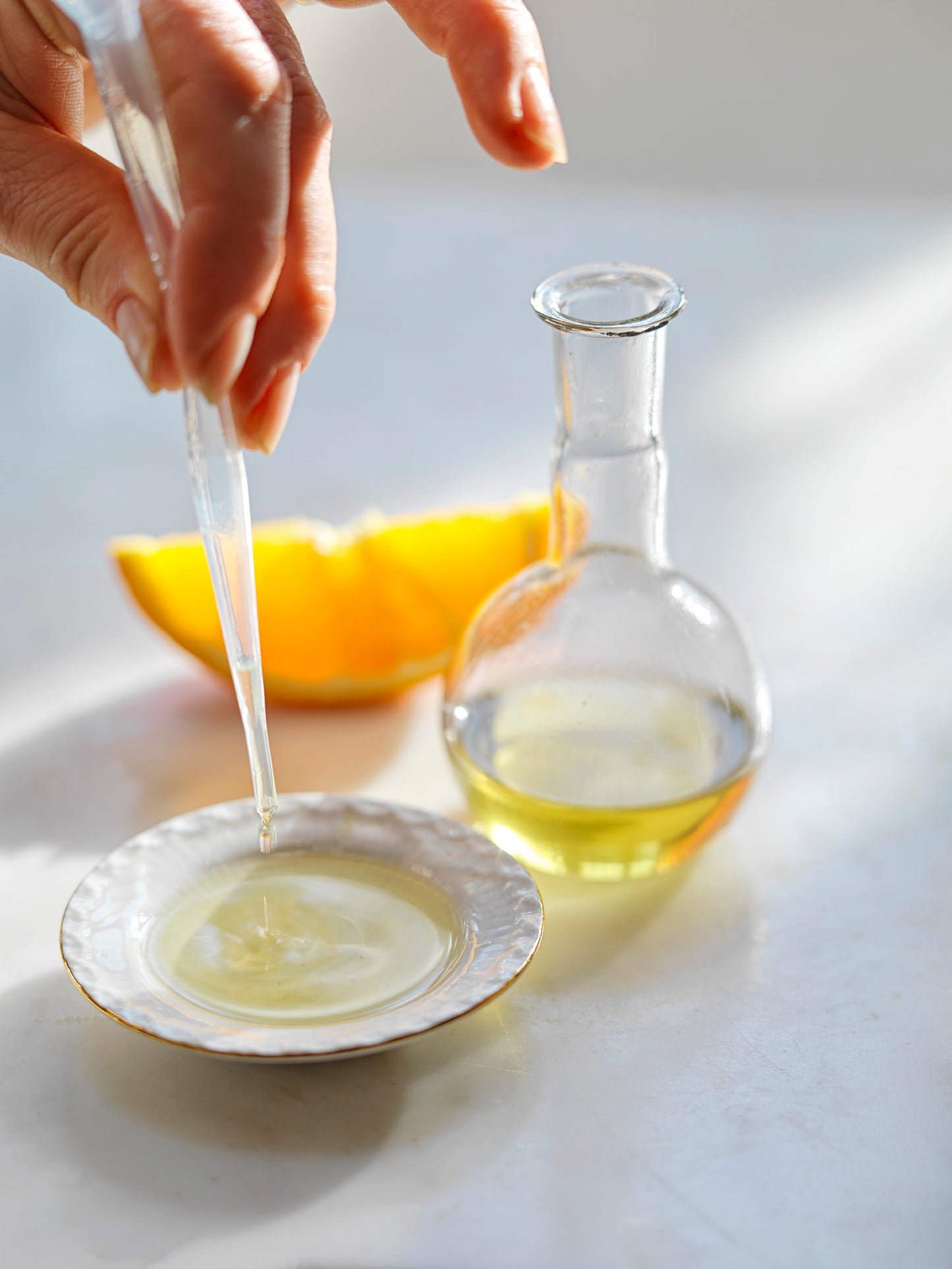 NIGHT FLOWER 100% Natural origin serum stainless steel roll on 10 ml.