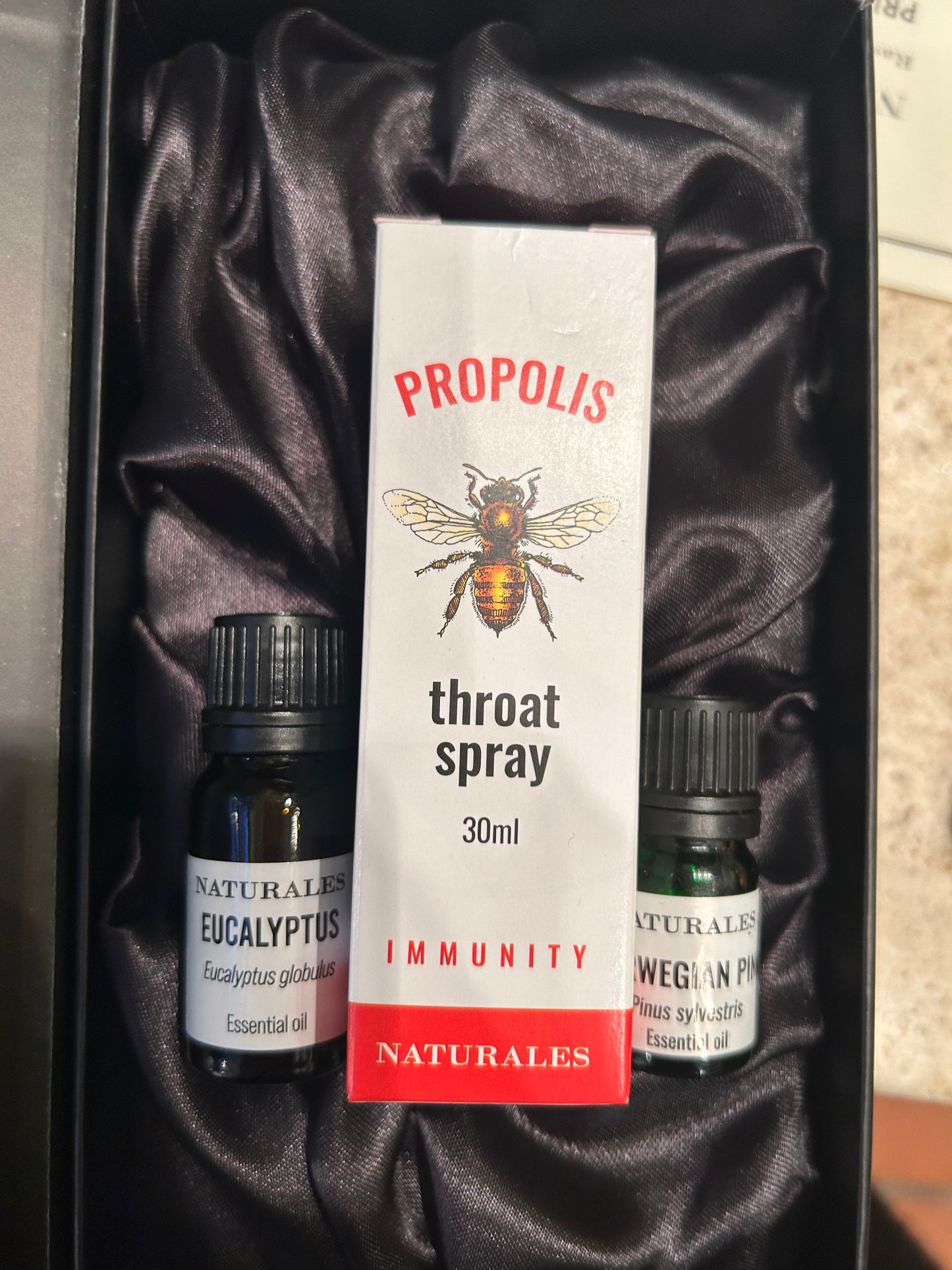 Immunity set: Propolis throatspray, essential oils from Norwegian pine and Eucalyptus